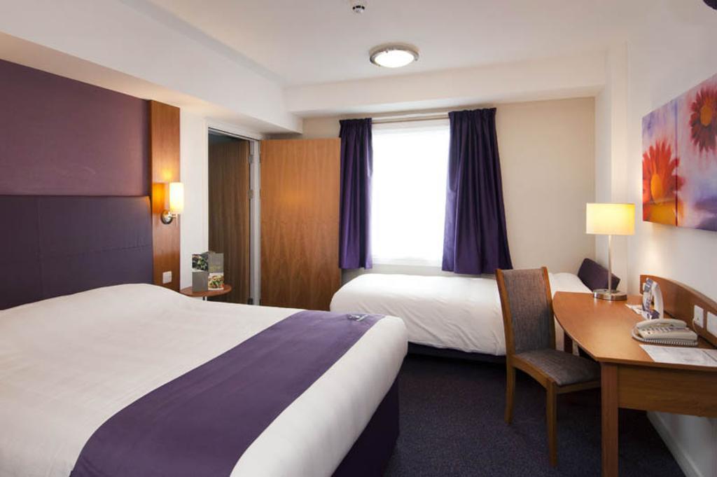 Premier Inn Newcastle Team Valley Gateshead Phòng bức ảnh