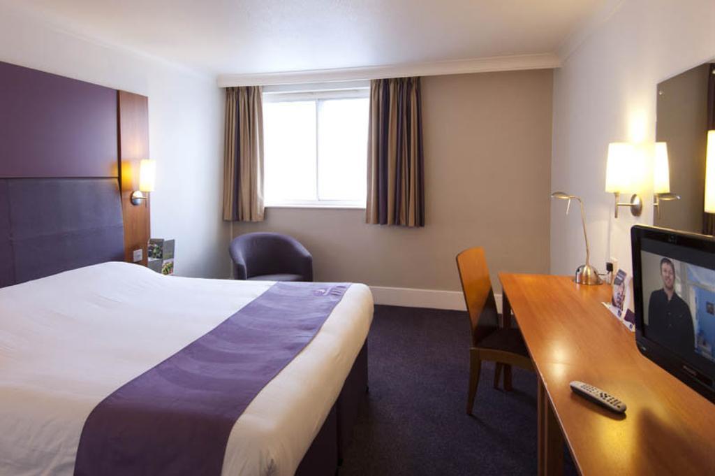 Premier Inn Newcastle Team Valley Gateshead Ngoại thất bức ảnh